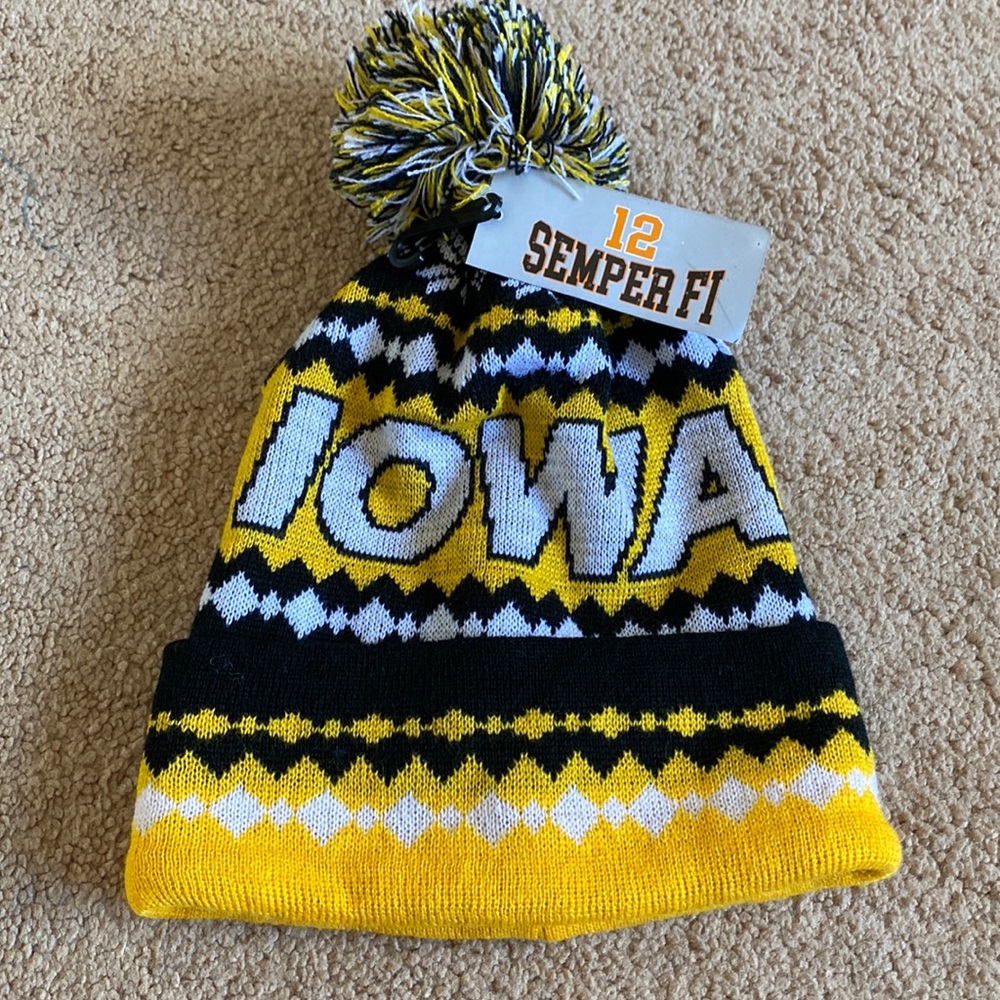 University of Iowa Hawkeyes winter hat NWT